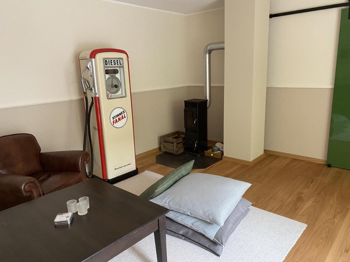 Eine Gemuetliche Ferienwohnung Mit Garten Bad Karlshafen Exterior photo